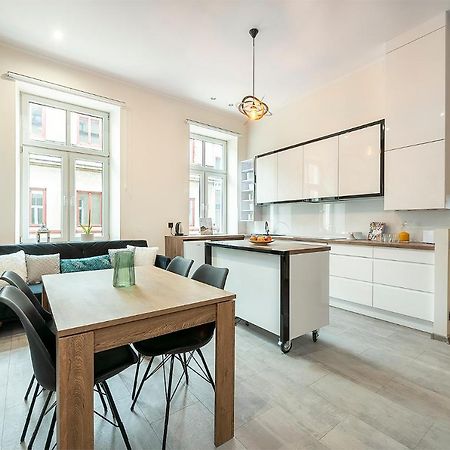 Red Brick Apartment Centrum Lodz  Luaran gambar